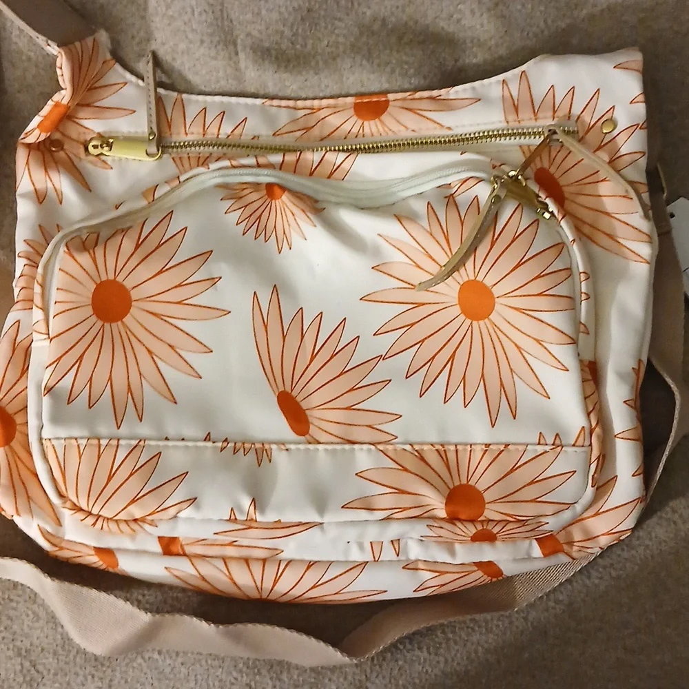 Time and‎ Tru adjustable shoulder strap bag